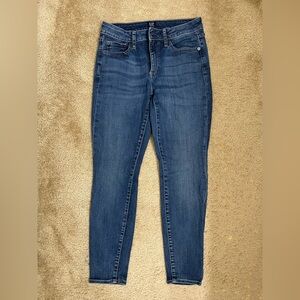 Gap 29R Curvy True Skinny Jeans